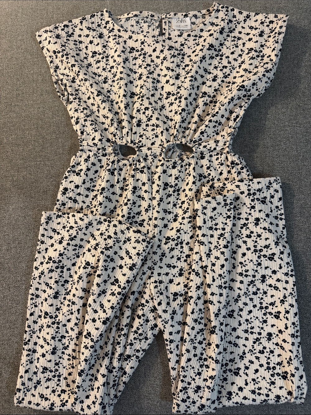 3/$15- Zara romper size 8